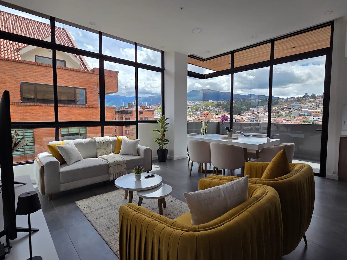 Luxury Penthouse in Cuenca Near the Tomebamba River